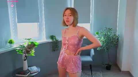 Lina online show from June 12, 1:04 am