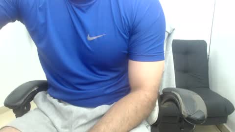andres180950734 online show from July 30, 10:05 am