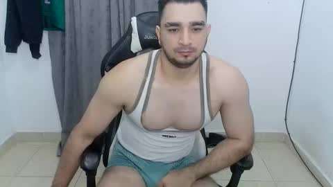 andres180950734 online show from June 9, 12:05 pm
