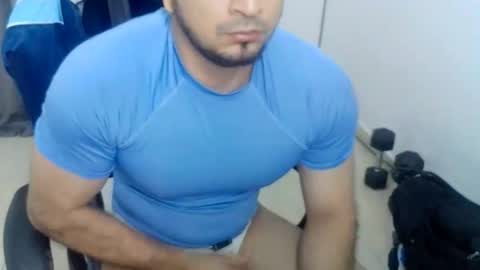 andres180950734 online show from December 16, 11:33 pm