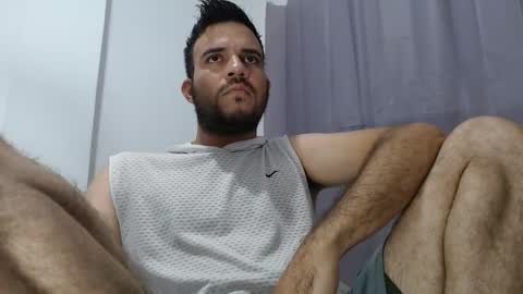 Snapshot of andres_blanco_ chatting on October 15, 11:11 am i am Andres online show from October 15, 11:11 am