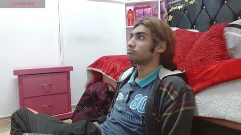 andresdark_07 online show from January 6, 2:59 am