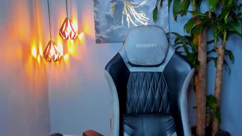 Snapshot of andresfiit chatting on October 18, 3:44 am Andres online show from October 18, 3:44 am