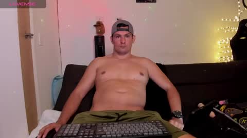 Andreslush04 online show from May 26, 3:12 am