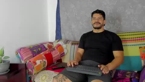Andres online show from June 7, 5:40 pm