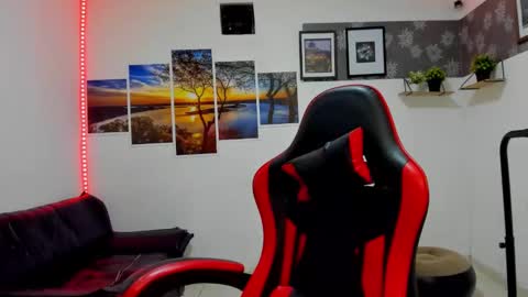 andrew_2811 online show from November 8, 4:59 am