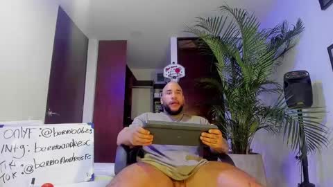 Andrew Johnson online show from February 27, 4:02 am