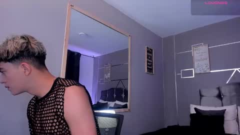 Snapshot of andrius_24 chatting on January 25, 12:58 pm      online show from January 25, 12:58 pm