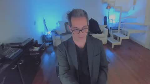 Andrew online show from June 29, 8:22 am