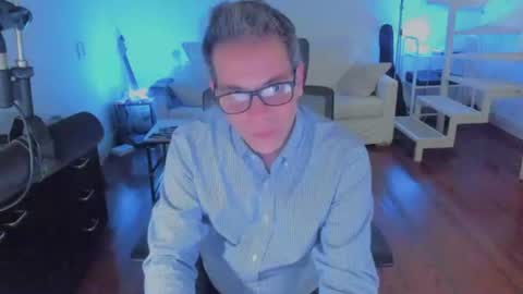 Andrew online show from July 17, 4:47 am