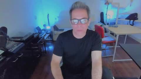 Andrew online show from September 20, 3:26 pm