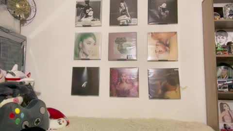 Andy online show from November 4, 4:08 pm