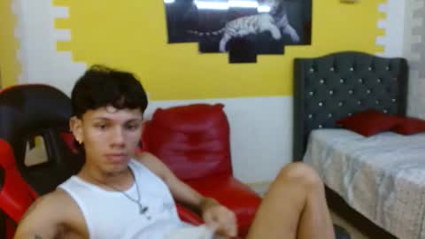 andy_dan1 online show from November 12, 2:19 pm