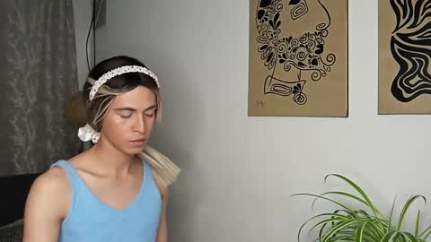 Andy van der Rose online show from October 21, 2:38 am