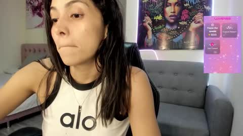 Andrea online show from December 5, 12:10 am