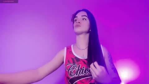 Leslie online show from August 4, 11:23 pm