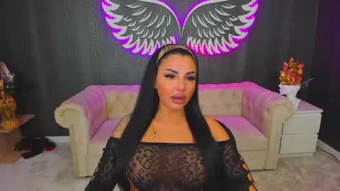 Anne online show from September 13, 4:53 pm