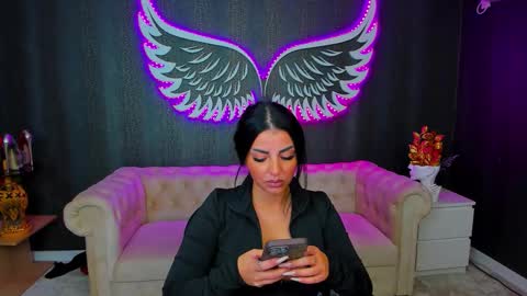 Anne online show from October 12, 5:48 pm