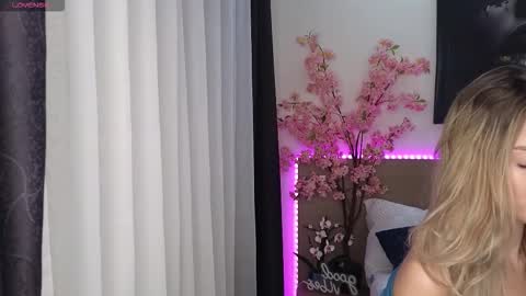 Ane online show from November 17, 4:20 pm