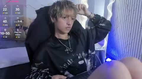 angeel_tay online show from June 11, 7:34 pm