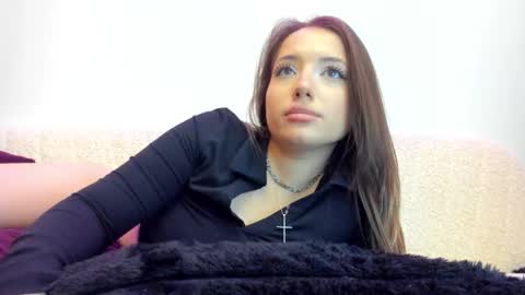 angel__vibe online show from February 3, 2:53 am