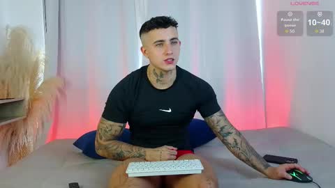 angel_boy01 online show from January 15, 1:42 pm