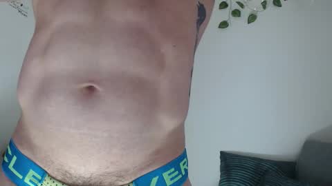 Angel Curl online show from November 12, 7:05 pm