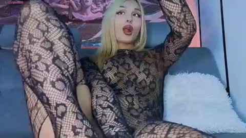 Angel-dragun online show from July 15, 3:56 am