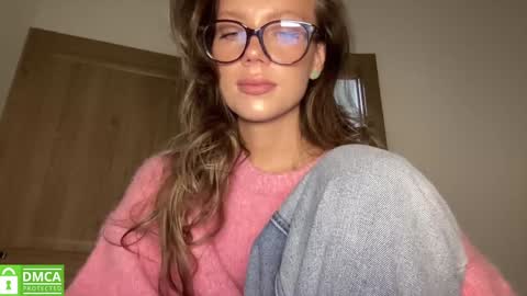 Greetings  Jess online show from January 10, 11:48 am