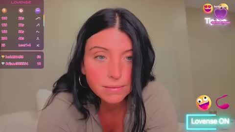 angel_ique online show from March 4, 3:47 am