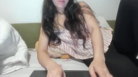 angel_lee__ online show from February 23, 3:36 pm