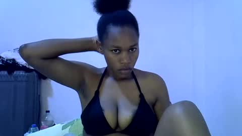 angel_mia5 online show from July 12, 1:09 am