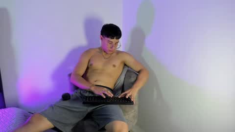 Angel online show from June 8, 2:12 am