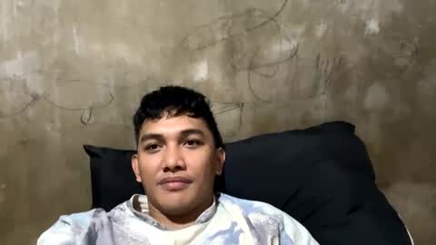 angel_rafael online show from December 7, 8:05 am