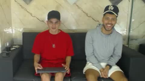 angel_villareal_ online show from February 15, 5:21 am