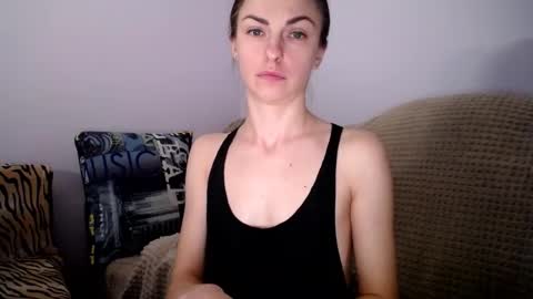 Zoe online show from November 4, 1:45 pm