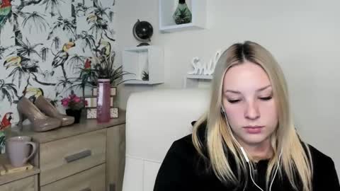 Angela online show from March 11, 7:11 am