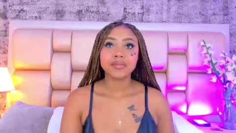 Angela Roberts online show from March 1, 7:18 pm