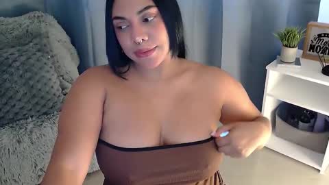 Angela online show from November 29, 7:43 pm