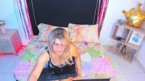 angela_ss online show from November 16, 3:14 pm