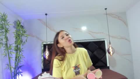 ANGELA online show from November 29, 12:35 pm