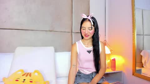 angelag_ online show from June 21, 4:41 am