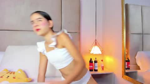 angelag_ online show from June 20, 4:18 am