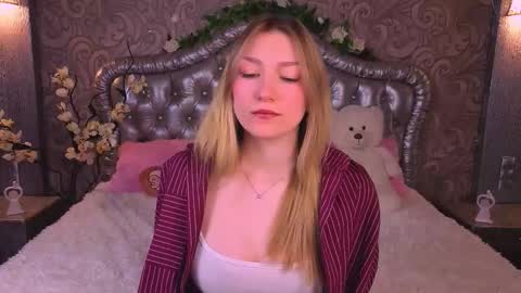 angelanabelle online show from March 15, 9:51 pm