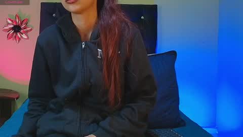 angeldreams15 online show from April 4, 6:37 pm