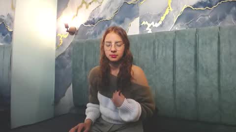 angel online show from October 31, 3:23 pm