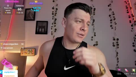 Angel online show from December 16, 5:43 pm