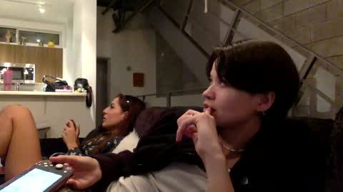 angelia01m online show from February 11, 4:49 am