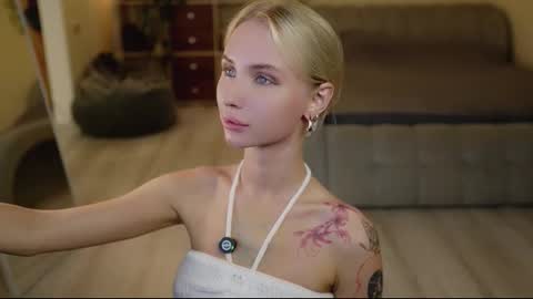 Gabby online show from September 13, 5:04 pm