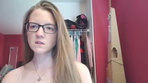 AngelicAngel online show from April 15, 6:33 pm